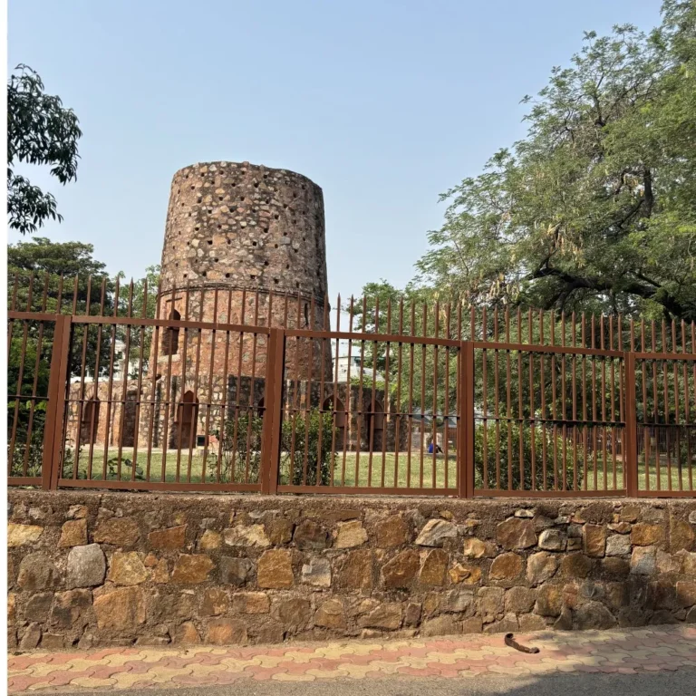 Chor Minar and Idgah Project 7